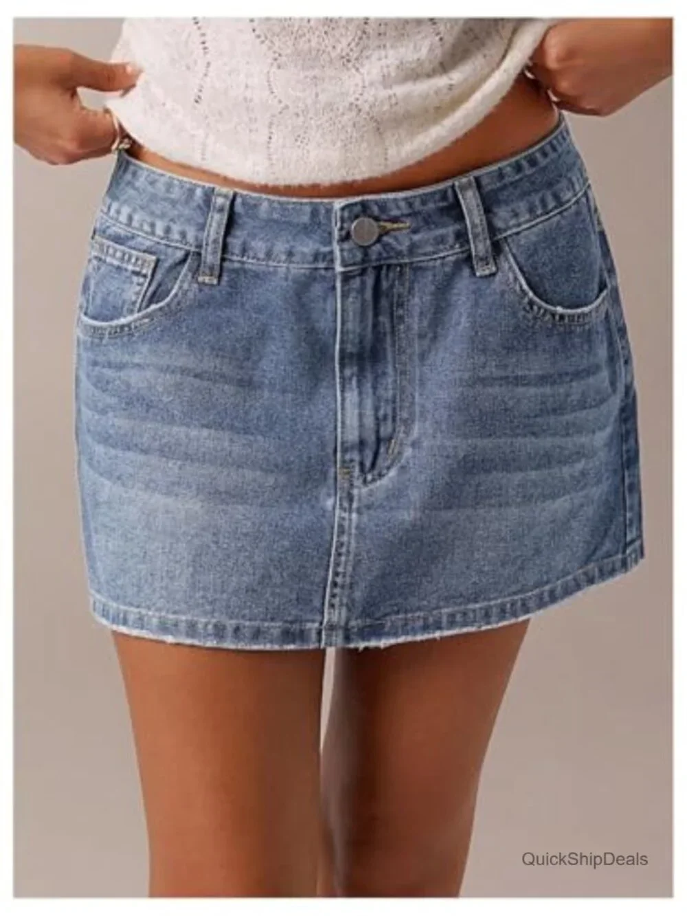 Women's Low Rise Y2K Denim Mini Skirt with Pockets